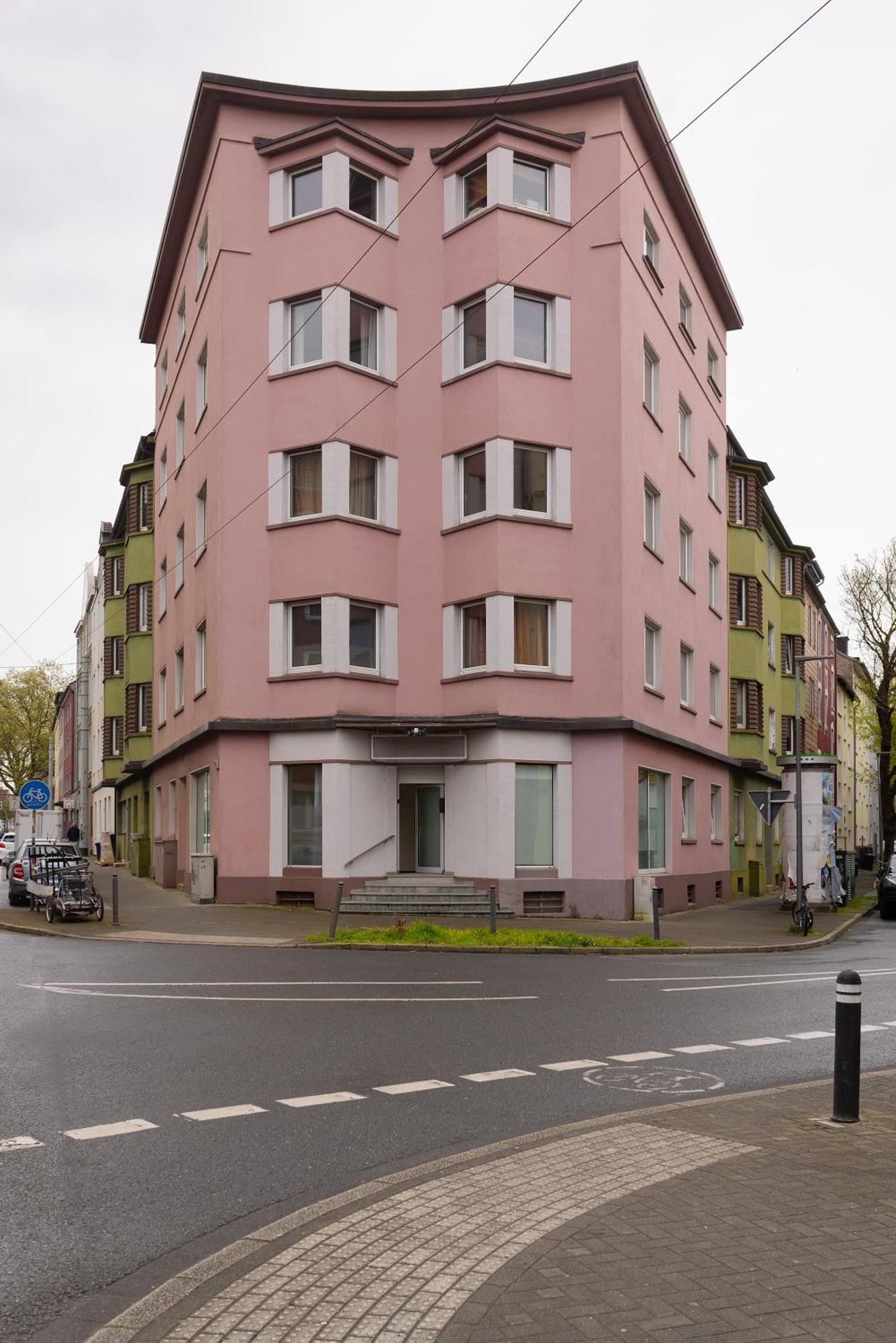Ruhrapartments #Naehe A40 #Zentral #Fastwifi #Perfekt Fuer Familien Und Geschaeftsreisen Bochum Luaran gambar